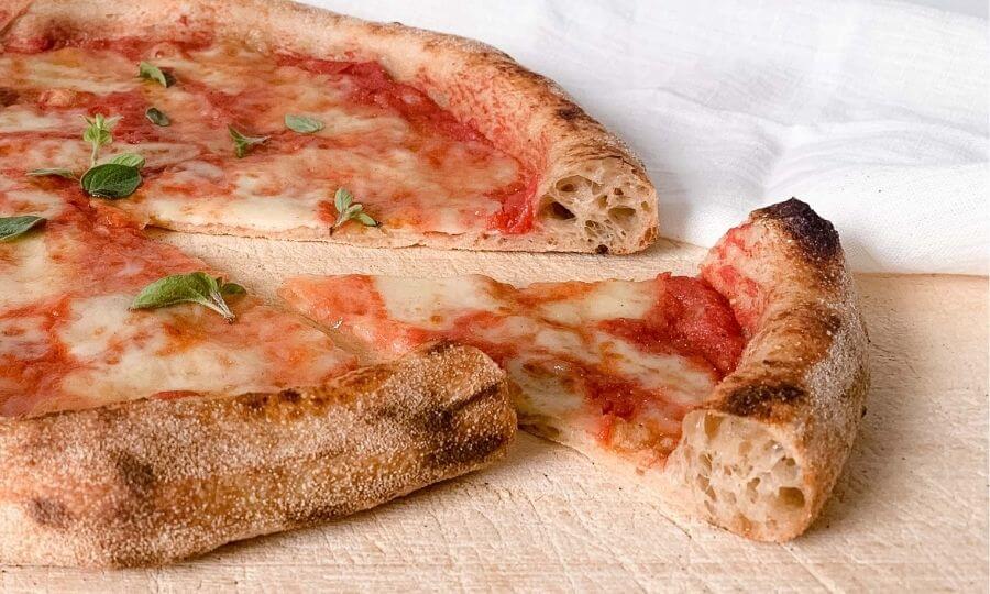 Pizza mit GRANOFERM PIZZA